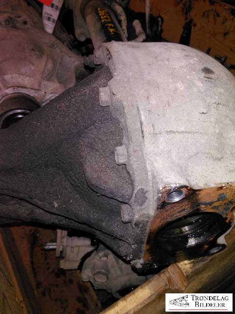 Kardang klokke foran til Isuzu D-Max 2007-2012 (Type I)  