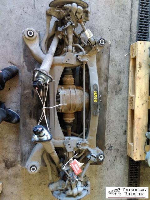 Bakstilling til Lexus IS, 2013-2020 (Type III) (XE30) (XE30) (51206-30140)