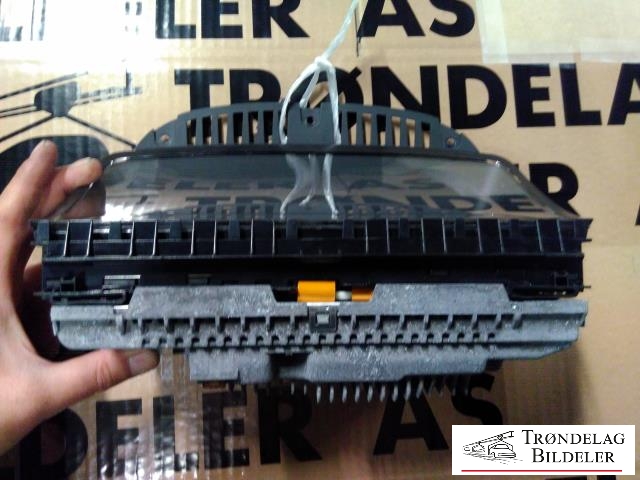 Instrumentpanel til BMW 7-Serie 2000-2008 (E65/E66/E67/E88) (E65/E66/E67/E88) (65826942526|)