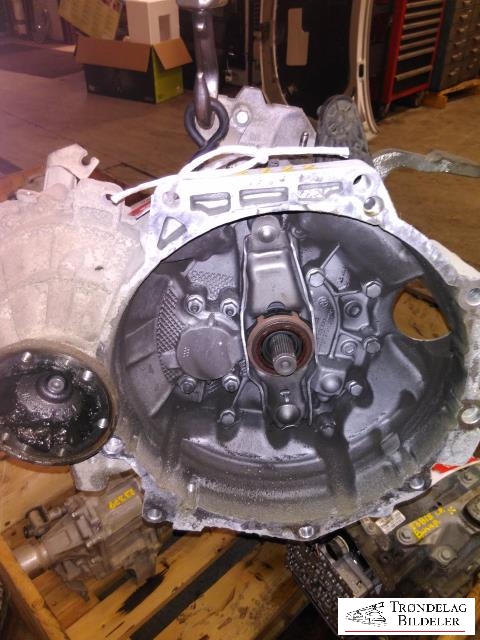 Girkasse manuell til Škoda Octavia 2009-2013 (Type II, Fase 2)  (0A4 300 046 E|0A4 300 046 EX|)