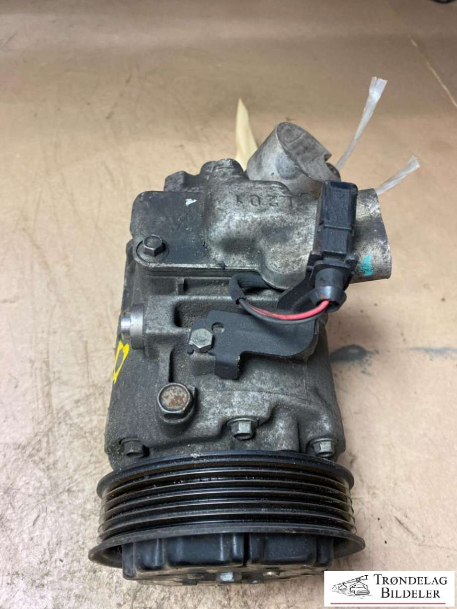 Aircondition kompressor til VW Polo 2002-2005 (Type IV, Fase 1)  (89026|07E01328|6Q080806G|6Q0820803B|6Q0820803D|6Q0820803DX|6Q0820803E|6Q0820803G|6Q0820803H|6Q0820803HX|6Q0820803J|6Q0820803K|6Q0820803NX)