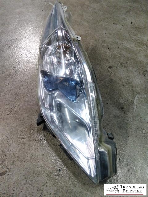 Frontlykt høyre halogen til Nissan Leaf 2011-2017 (Type I)  (ICHIKOH|26010-3NA3B|)