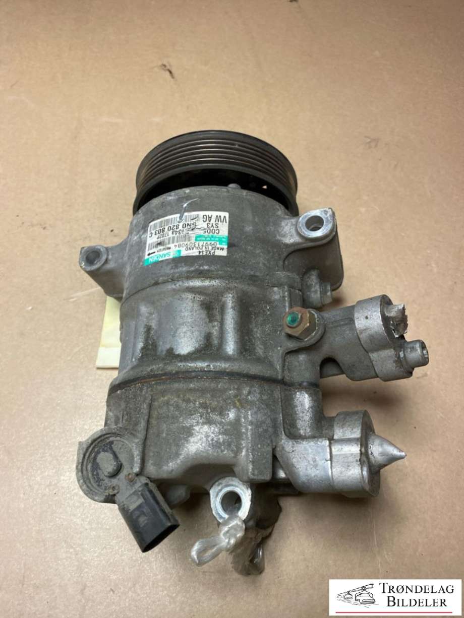 Aircondition kompressor til Škoda Octavia 2009-2013 (Type II, Fase 2) (SANDEN|5Q0820803F|5Q0820803K|890632|5Q0820803D|5Q0820803J|5Q0820803G|1K0820803A|1K0820803B|1K0820803H|1K0820803K|1K0 820 859 S|1K0820803M|5Q0820803M|5Q0 820 803 C|1K0820803J|1K0 820 859 T|1K0820803N|1K0820803P|1K0820803Q|1K0820803S|5K0820803|5K0820803A|5K0820803B|5K0820803C|5K0820803D|5K0820803E|5K0820803F|5K0820803G|5K0820803H|5K0820803J|5K0820803K|5N0820803|5N0820803A/B|5N0820803C|5N0820803D|5N0820803H)