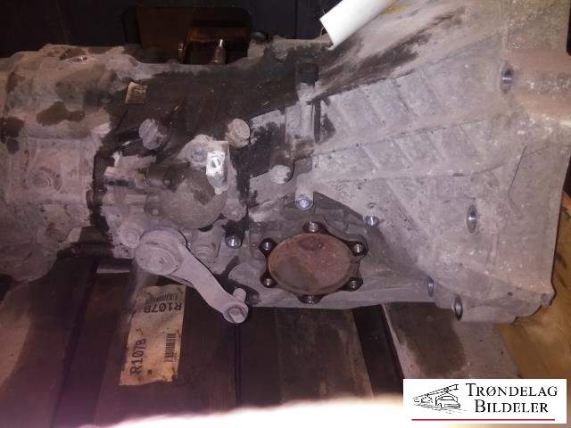Girkasse manuell 6-trinn til Audi A6 2005-2008 (Type III, Fase 1) (C6) (C6) (01X 300 044 F|)