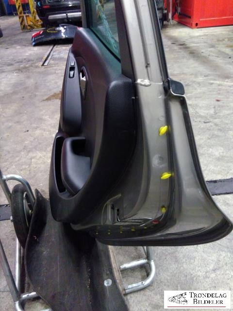 Dør høyre bak til Hyundai Ix35 2010-2015  (77004-2Y000|)