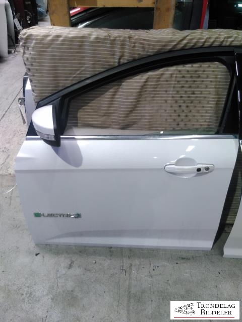 Dør venstre foran til Ford Focus, electric, 2012-2018 (F1EZ5820125A)