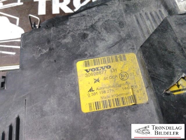 Frontlykt venstre xenon til Volvo S40 2004-2007 (Type II, Fase 1) (VOLVO|B284307|30698877|)