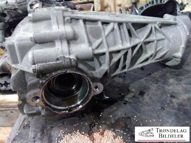 Kardang klokke foran til VW Amarok 2010-2016 (Type I, Fase 1)  (ZF|0C1 409 506 B|)