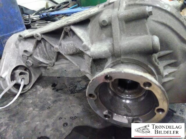 Kardang klokke foran til VW Amarok 2010-2016 (Type I, Fase 1)  (ZF|0C1 409 506 B|)