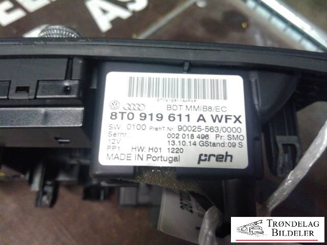 Bilstereo navigasjon betjeningspanel til Audi Q5 2012-2017 (Type I, Fase 2)  (VAG|8T0919611AWFX|)