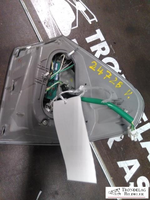 Baklykt venstre ytre til Lexus RX 2003-2009 (Type II) (XU30) (XU30) (8156148140|8156148141|)