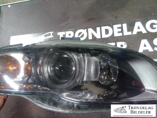 Frontlykt høyre xenon til Audi A4, 2004-2008 (Type III) (B7) (B7) (AL|8E0 941 030 AS)