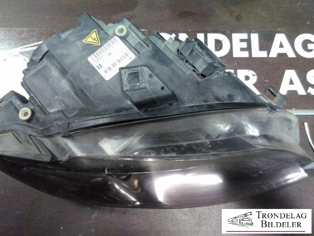 Frontlykt høyre xenon til Audi A4 2004-2008 (Type III) (B7) (B7) (AL|8E0 941 030 AS|)