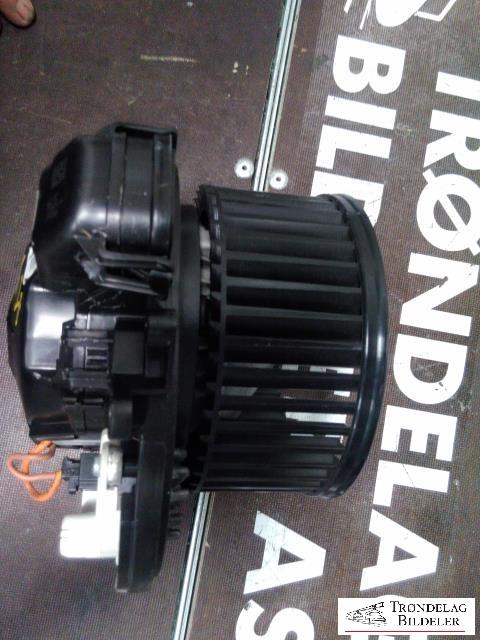Varmeapparat motor til BMW 3-Serie 2012-2018 (F30/F31/F34) (F30/F31/F34) (VALEO|T987211|64119350395|927025401)