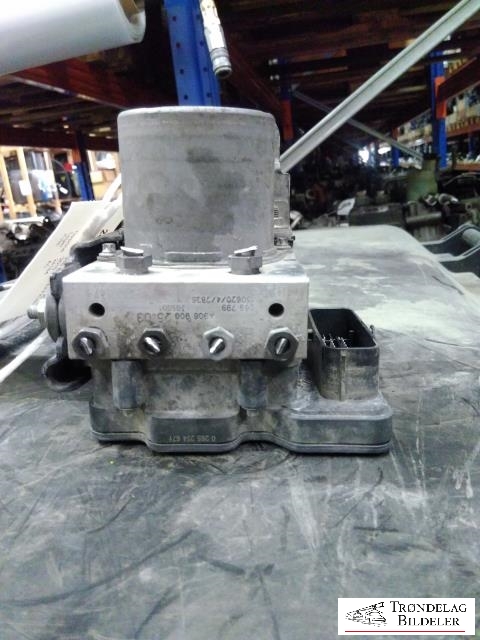 ABS sentral til Mercedes Sprinter 2013-2018 (Fase 2) (906) (906) (BOSCH|0265956032|A9069002503|0265254671)