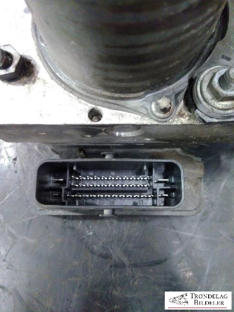 ABS sentral til Mercedes Sprinter 2013-2018 (Fase 2) (906) (906) (BOSCH|0265956032|A9069002503|0265254671)