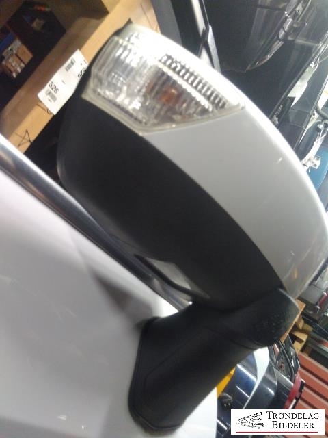 Dør høyre foran til Ford Kuga 2008-2012 (Type I)  (P8V41-S20125-AC|)