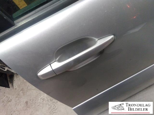 Dør høyre foran til Toyota Land Cruiser 120 2002-2009  (6700160540|)
