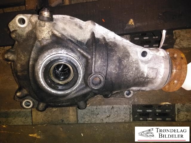 Kardang klokke foran til BMW 3-Serie 2012-2018 (F30/F31/F34) (F30/F31/F34) 