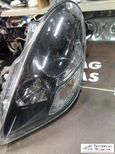 Frontlykt venstre halogen til Citroën C-Zero, 2011-2020  (6208 X1)