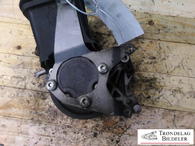 Servo pumpe mekanisk til BMW 5-Serie 2003-2010 (E60/E61) (E60/E61) (32 41 6 783 431|32416760956|32411095750)
