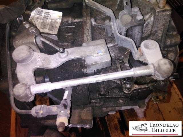 Girkasse 4WD komplett til Mitsubishi Outlander 2007-2010 (Type II, Fase 1)  (2500A092|W6MBA1ACZ|)