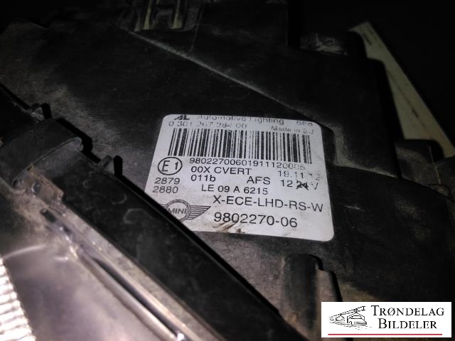 Frontlykt høyre xenon til Mini Countryman 2010-2016 (R60) (R60) (MINI|1307023267|63 12 9 807 484|)