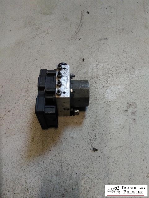 ABS sentral til Mercedes B-Klasse, electric drive 2014-2018 (W242) (W242) (A2424310812|)