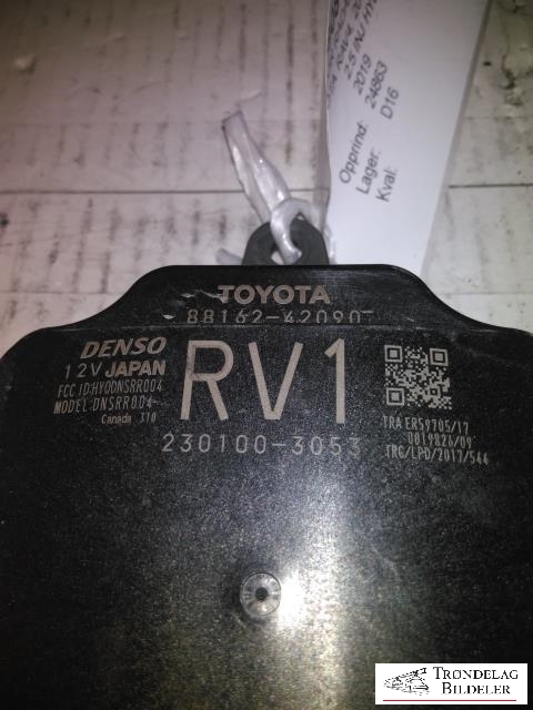 Sensor radar til Toyota RAV4 2019-->> (Type V)  (DENSO|8816242090|2301003053|)