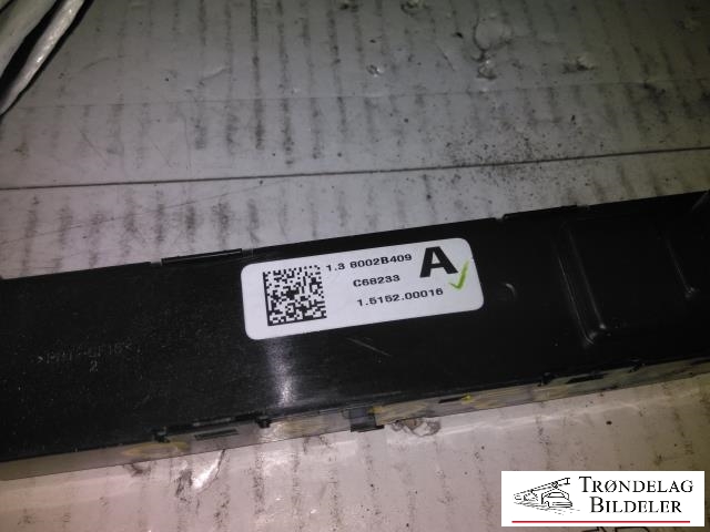 Bryter nødblink til Mitsubishi Outlander 2015-->> (Type III, Fase 2)  (8002B409|C68233|)