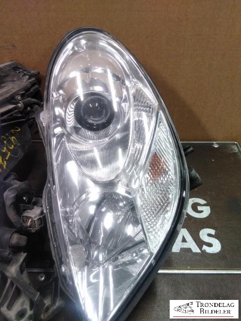 Frontlykt høyre halogen til Peugeot iOn 2011-2020  (6206W9|)