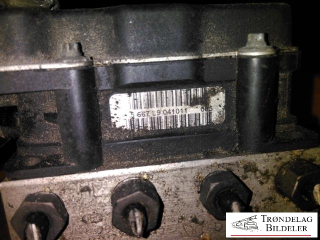 ABS sentral til Audi A4, Allroad 2009-2016 (Type I) (B8) (B8) (BOSCH|8K9907379D|8K9 614 517 K|8K9 614 517 L)