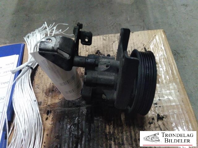Servo pumpe mekanisk til BMW 5-Serie, 2003-2010 (E60/E61) (E60/E61) (3242-7528859-02)