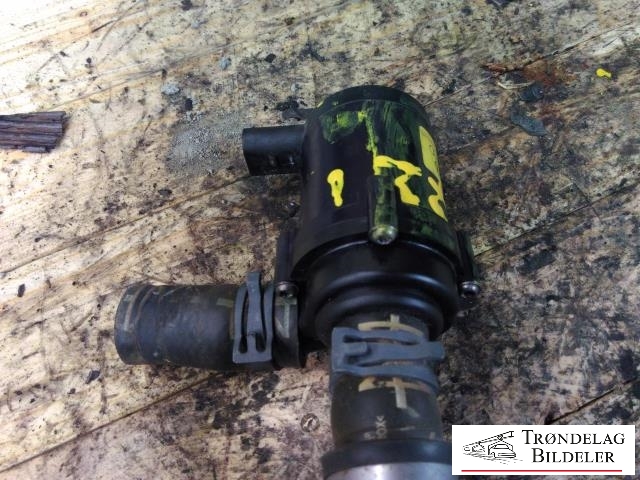 Vannpumpe elektrisk til VW Touareg 2010-2018 (Type II)  (VW|7L0965561L|)