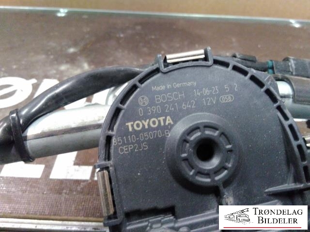 Viskermotor frontrute komplett m/overføring til Toyota Avensis 2009-2015 (Type III, Fase 1)  (BOSCH|0390241642|)