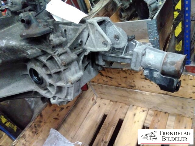 Girkasse 4WD komplett til Mitsubishi Outlander 2007-2010 (Type II, Fase 1) (2500A092|W6MBA1ACZ|)