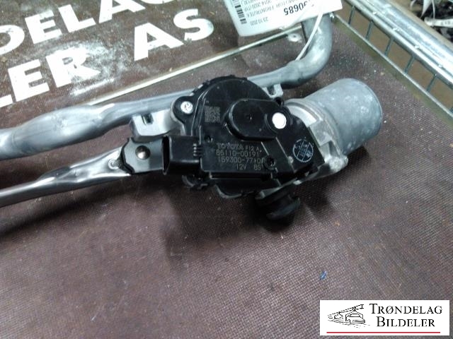 Viskermotor frontrute komplett m/overføring til Toyota Yaris 2014-2020 (Type III, Fase 2)  (TOYOTA|85110-0D191|159300-7710|)