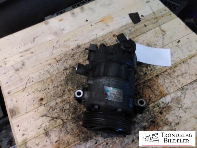 Aircondition kompressor til VW Tiguan 2007-2011 (Type I, Fase 1)  (SANDEN|5Q0820803F|5Q0820803K|890632|5Q0820803D|5Q0820803J|5Q0820803G|1K0820803A|1K0820803B|1K0 820 859 F|1K0 820 859 S|1K0820803L|1K0820803M|5Q0820803M|1K0820803G|1K0820803J|1K0820803K|1K0820803N|1K0820803P|1K0820803Q|1K0820803S|5K0820803|5K0820803A|5K0820803B|5K0820803C|5K0820803D|5K0820803E|5K0820803F|5K0820803G|5K0820803H|5K0820803J|5K0820803K|5N0820803|890633|5N0820803C|1K0 820 808 B|5N0820803H)