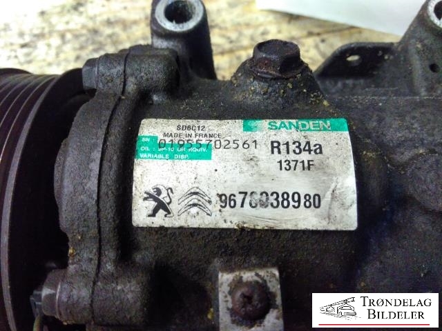 Aircondition kompressor til Peugeot 508 2014-2018 (Type I, Fase 2) (SANDEN|1607424980|1671553680|6453QJ|6453QK|6453QX|6453WK|6453WL|6453ZX|6453ZZ|6455ZZ|648701|648708|648709|9651910980|9656875880|9659875780|9670318880|9678038980|9678656080|9684960280|9819711680|9822826880|9824284580|1617992780|6453ZY|890743|ACP469)