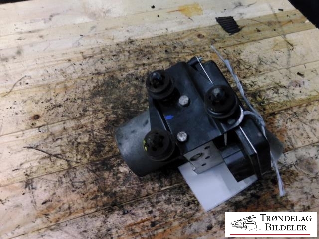 ABS sentral til Audi A5 2007-2016 (Type I) (BOSCH|8K0 907 379 AH|8K0 614 517 CL|8K0 614 517 FN)