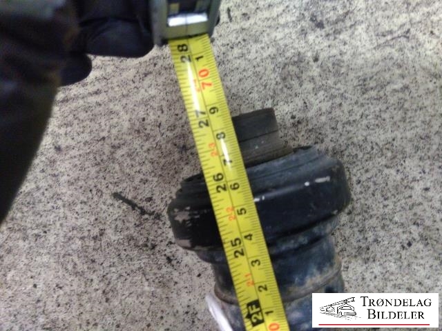 Mellomaksel fremre til VW Touareg 2010-2018 (Type II) (7P0 521 101 F|)