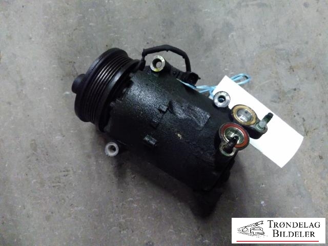Aircondition kompressor til Ford Mondeo 2007-2010 (Type IV, Fase 1) (AV61-19D629-DB|1901461|AV61-19D629-DC|1852378|890040|AV41-19D629-AA|AV41-19D629-AB|AV41-19D629-AC|AV41-19D629-AD|AV6N-19D629-BA|AV6N-19D629-BB|AV6N-19D629-BC|AV61-19D629-DA|1671720|1693622|1694191|1697034|1705042|1706376|1707376|1712521|1765214|1780093|1790328|LR027788|LR030867|LR039622)