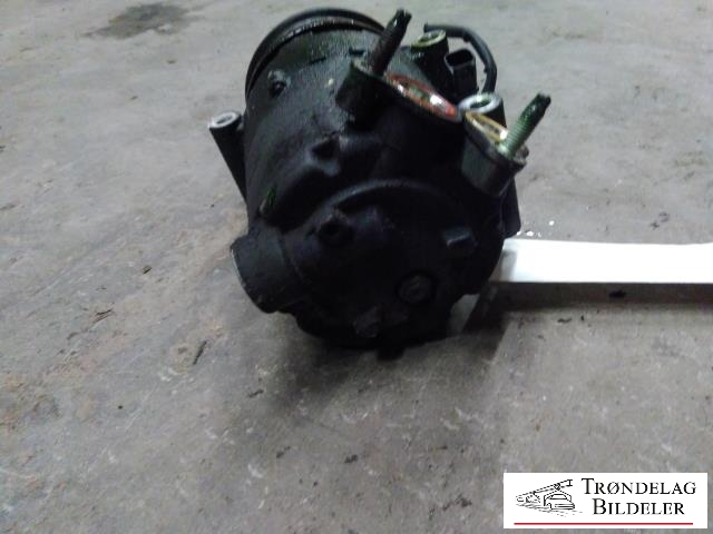 Aircondition kompressor til Ford Mondeo 2007-2010 (Type IV, Fase 1) (AV61-19D629-DB|1901461|AV61-19D629-DC|1852378|890040|AV41-19D629-AA|AV41-19D629-AB|AV41-19D629-AC|AV41-19D629-AD|AV6N-19D629-BA|AV6N-19D629-BB|AV6N-19D629-BC|AV61-19D629-DA|1671720|1693622|1694191|1697034|1705042|1706376|1707376|1712521|1765214|1780093|1790328|LR027788|LR030867|LR039622)