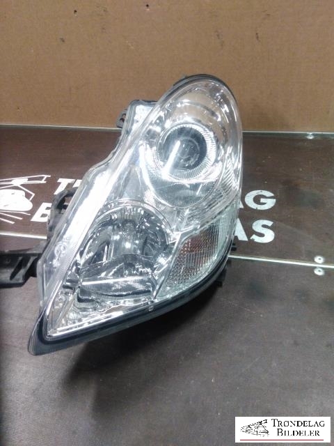 Frontlykt venstre halogen til Peugeot iOn 2011-2020 (6208 W9|)