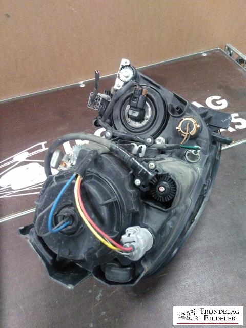 Frontlykt venstre halogen til Peugeot iOn 2011-2020 (6208 W9|)