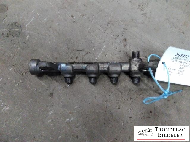 Dyseskinne (fuelrail) til Opel Insignia A 2009-2014 (BOSCH|0445214221|)