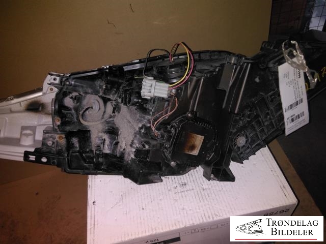 Frontlykt venstre halogen til Nissan Leaf 2011-2017 (Type I)  (260603NA3B|260603NA3C|)