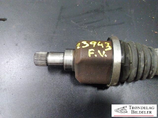 Drivaksel venstre foran, diesel/manuell til Peugeot 5008 2010-2017 (Type I)