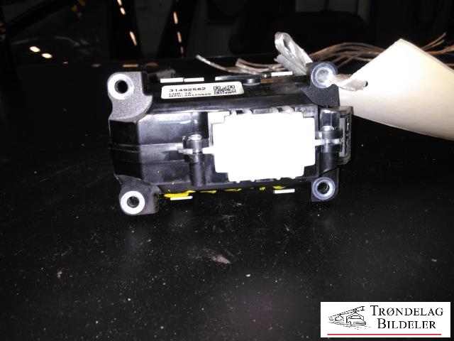 Girstang/girvelger automat til Volvo V90 / V90 CC / S90 2016-->>  (VOLVO|314 92 562|)