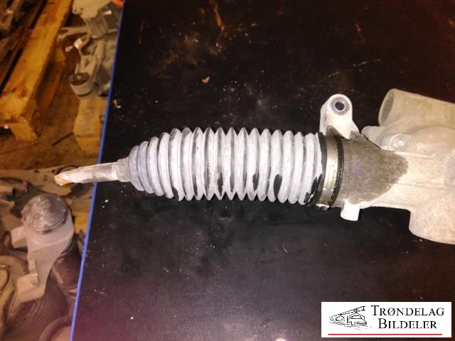 Tannstang elektrisk til Mercedes GLA 2014-2020 (X156) (X156) (A 246 460 53 01|6700 003 558A|Q003TA1372ZE)